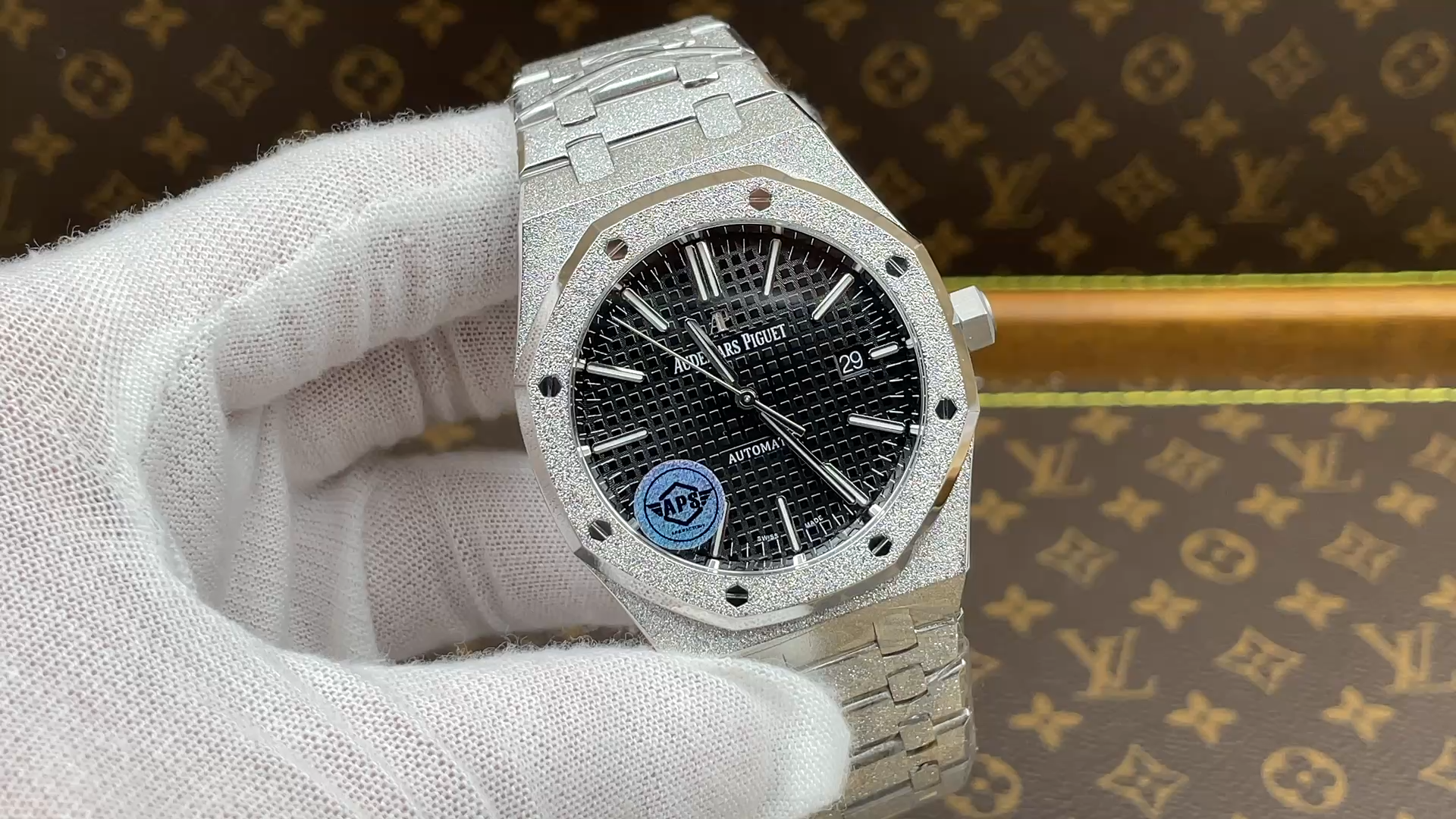 AP Royal Oak 41mm 15410BC.GG.1224BC.01 Black Dial Replica