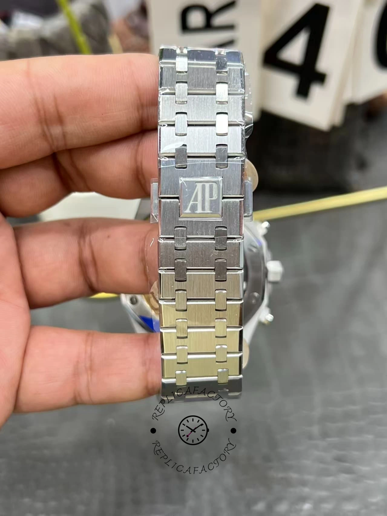AP Royal Oak Chronograph 41 50th Anniversary 26240ST.OO.1320ST.03 Replica