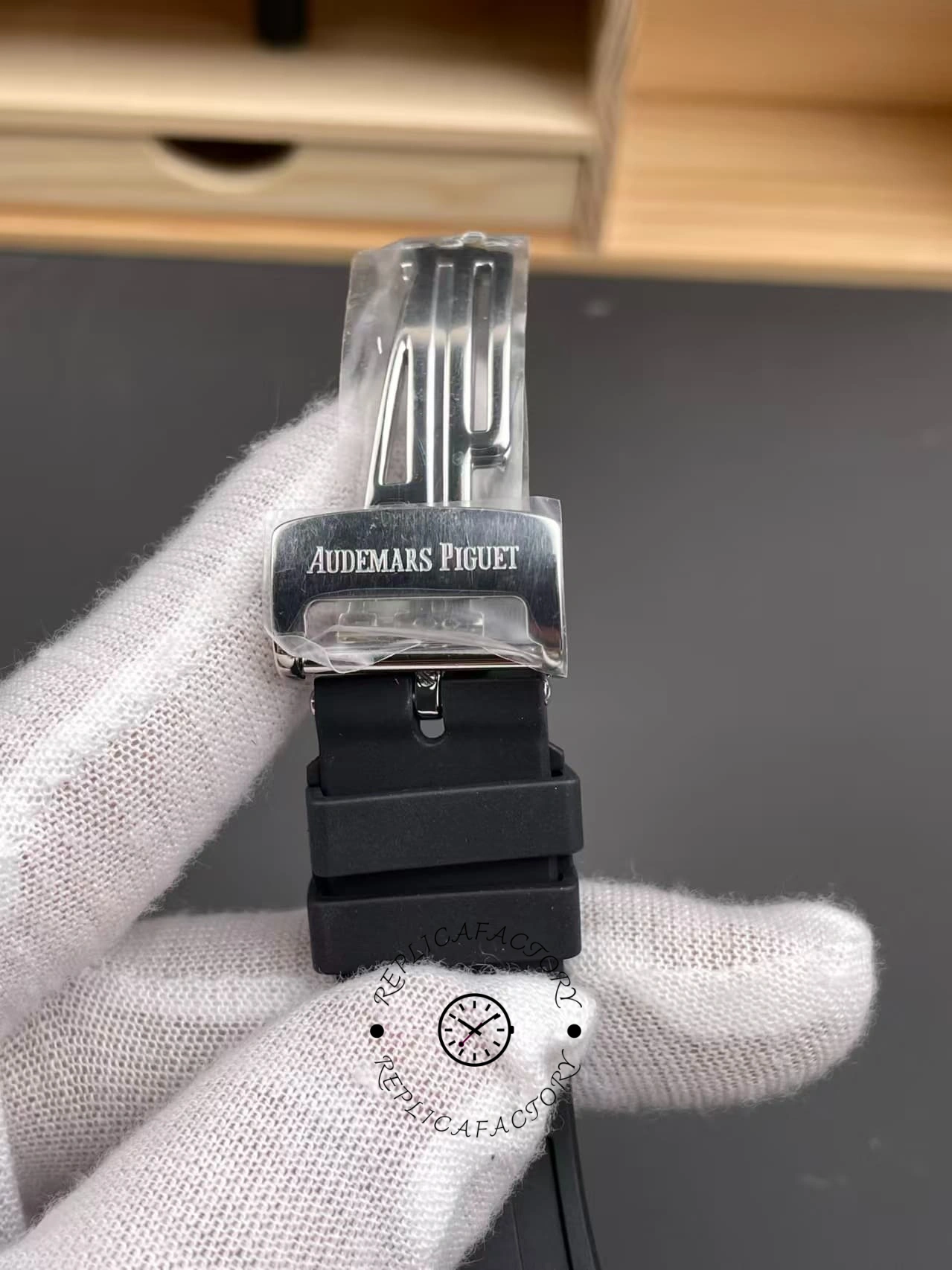 AP Royal Oak 41 Black Rubber 15500ST.OO.1220ST.03 Replica Automatic