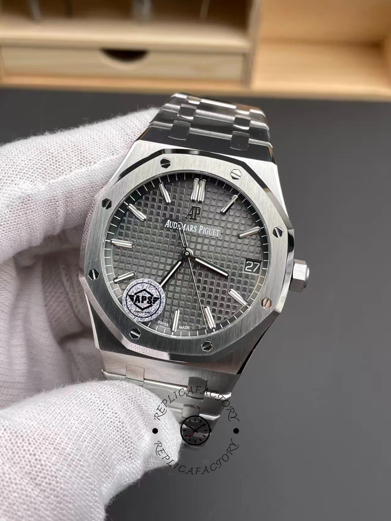 AP 15500ST.OO.1220ST.02 Royal Oak 41 Gray Dial Replica Watch
