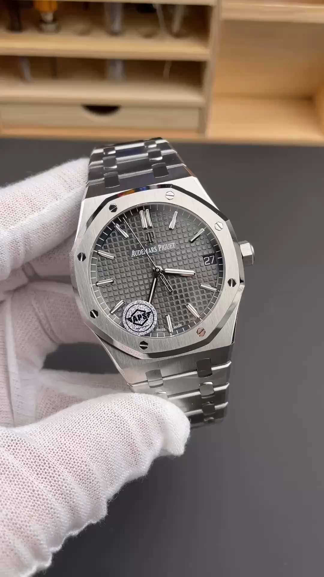 AP 15500ST.OO.1220ST.02 Royal Oak 41 Gray Dial Replica Watch