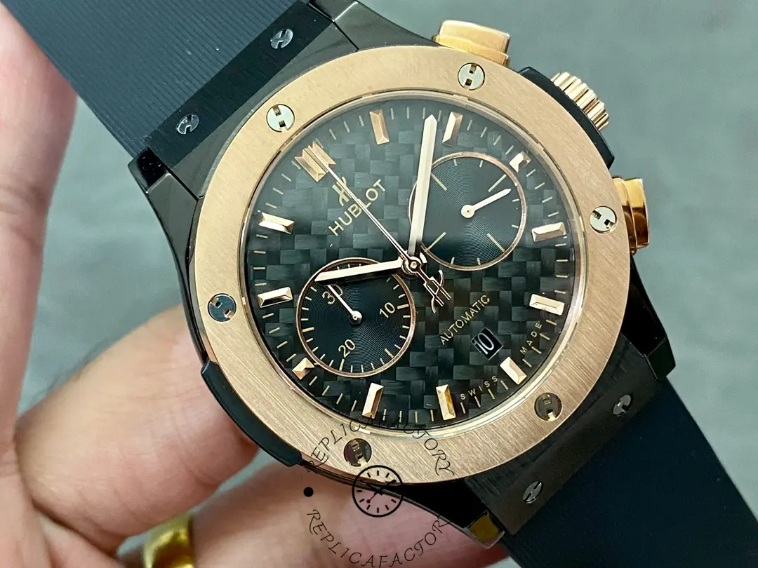 Angled close-up of Hublot Classic Fusion 521.CO.1781.RX showing bezel edge and dial depth.