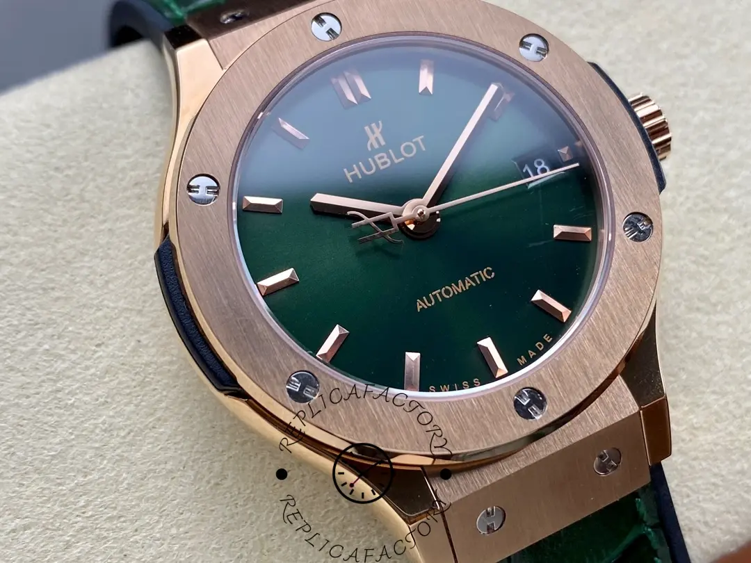 1:1 Clone Hublot Watch Classic Fusion King Gold Green 38mm