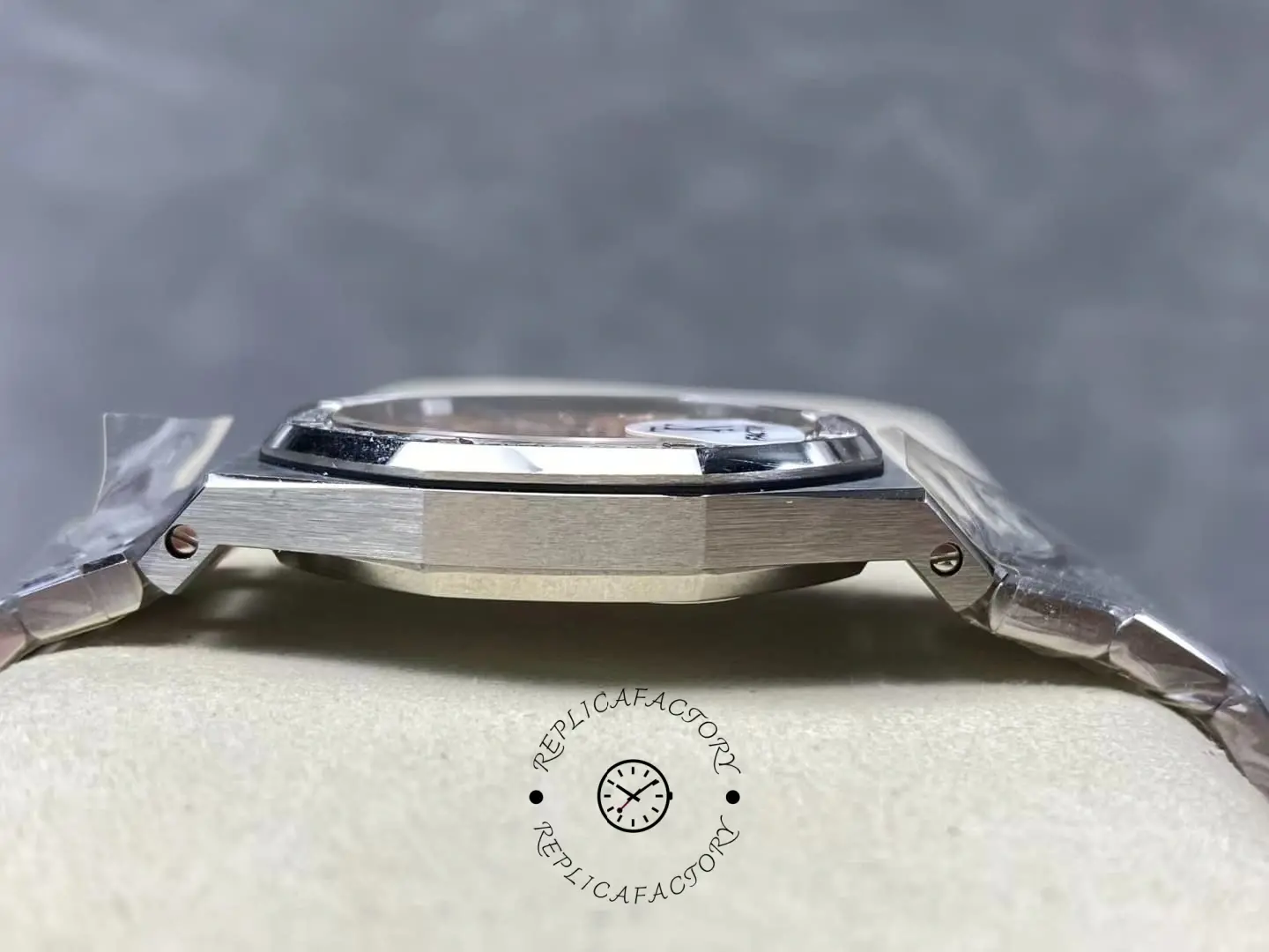 AP Royal Oak Quartz 67651IP.ZZ.1261IP.01 33 1:1 Clone Titanium Blue Watch