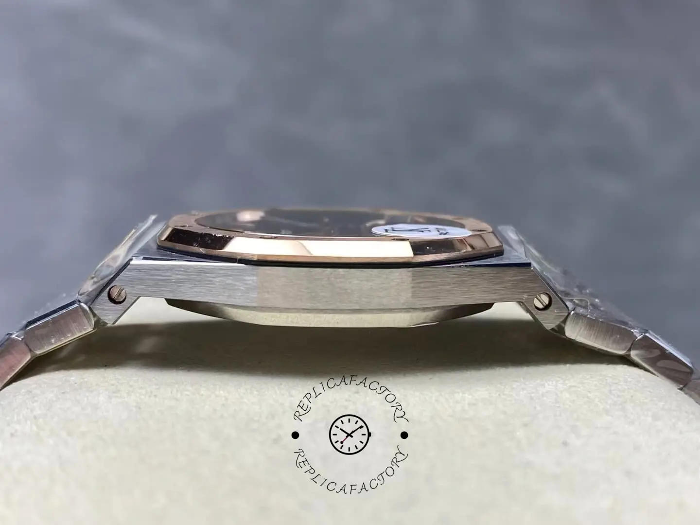 AP Royal Oak 67651SR.ZZ.1261SR.01 Quartz 33 1:1 Clone Two-Tone Lady