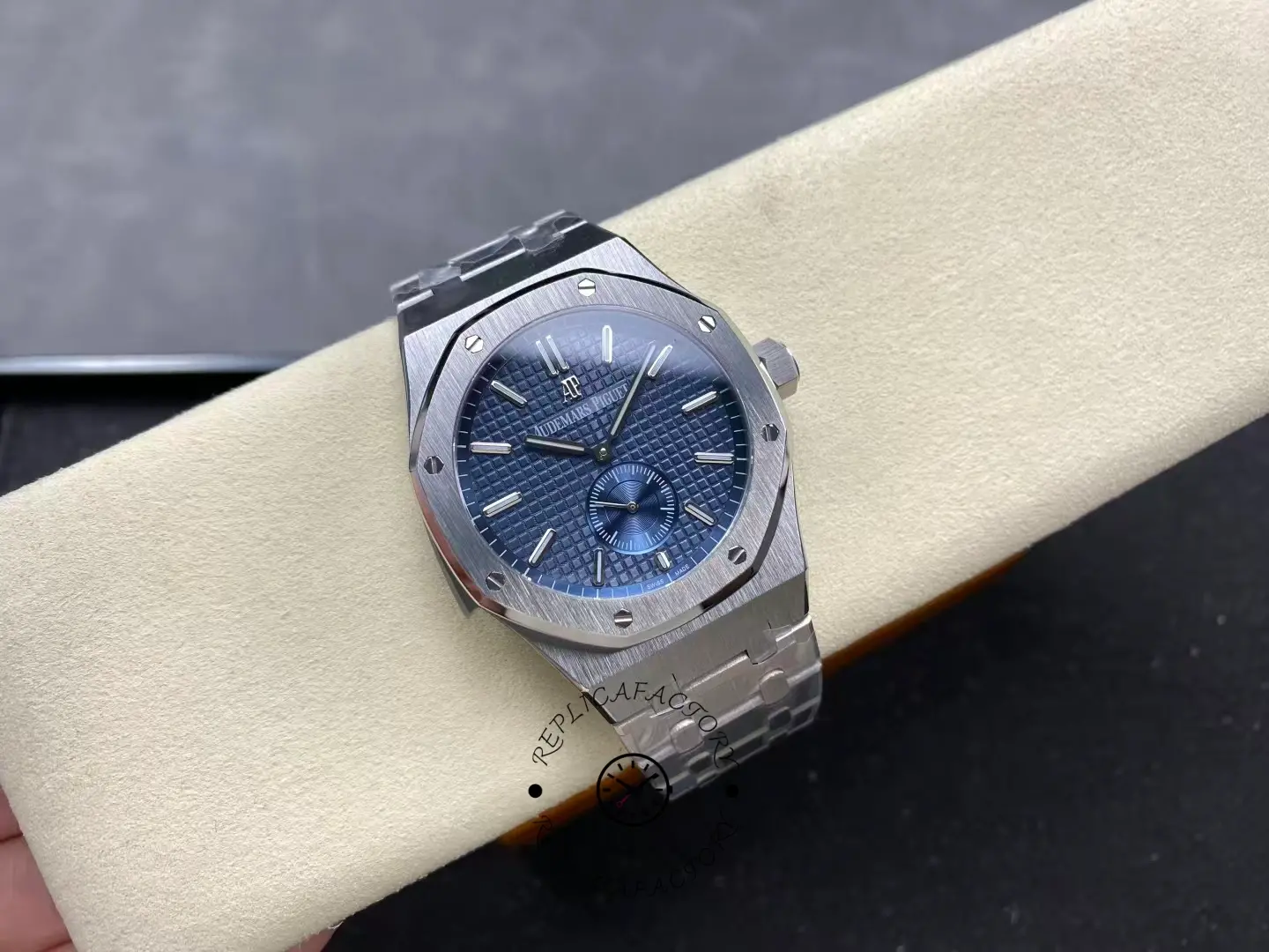 AP Royal Oak Minute Repeater Supersonnerie Titanium 26591TI.OO.1252TI.01 1:1 Clone