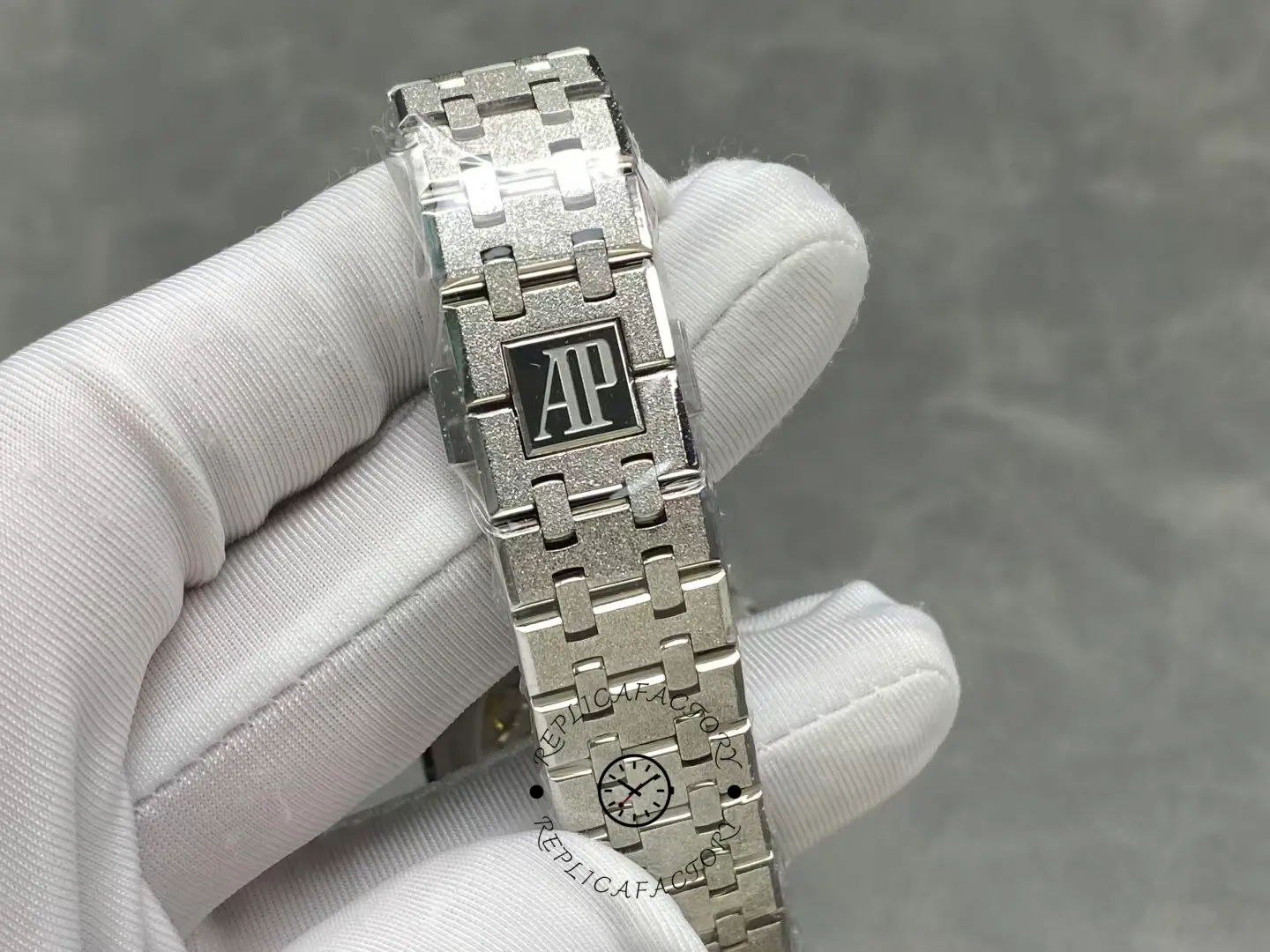 AP Royal Oak 37 Replica 15454BC.GG.1259BC.03 Gray Dial