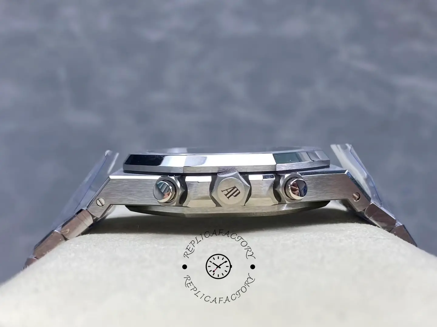 AP Royal Oak Chronograph 41 Blue Dial 26331ST.OO.1220ST.01 Replica