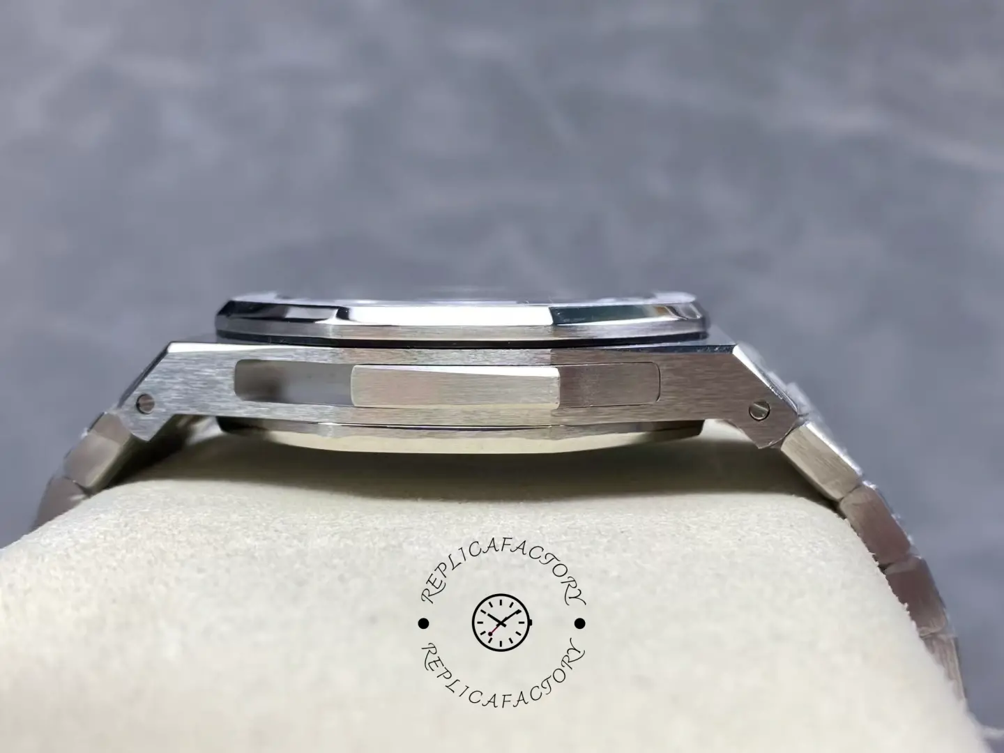 AP Royal Oak Manual 1:1 Clone 26591IP.OO.1252IP.01 Blue Dial