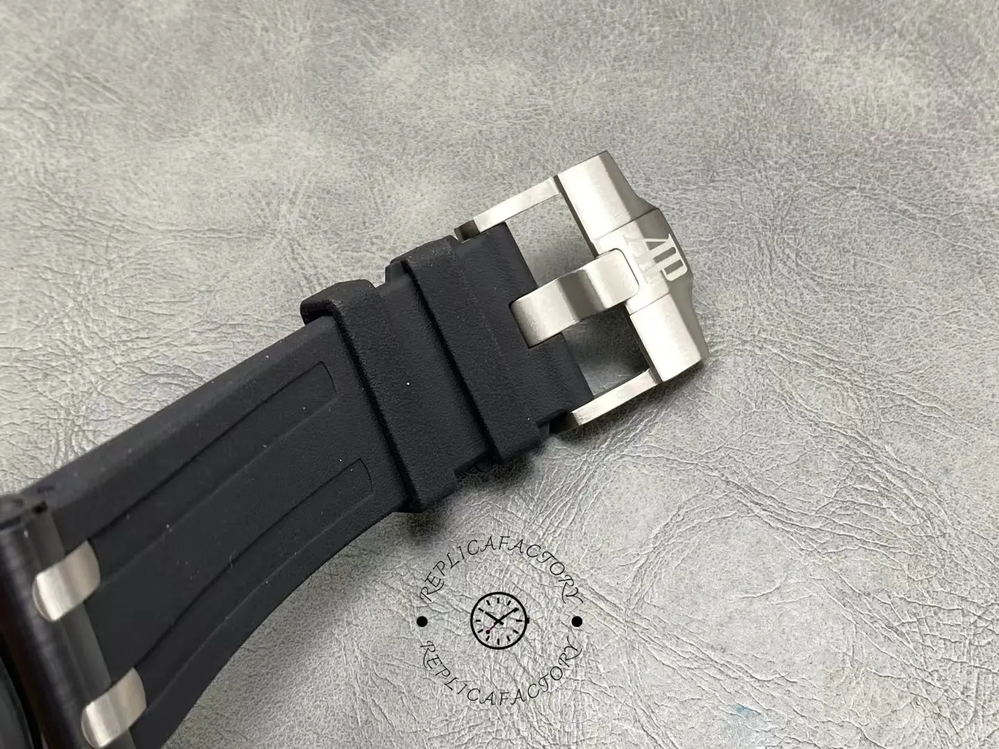 AP Royal Oak Offshore Diver 42 Ceramic Bezel 15707CE.OO.A002CA.01 Replica