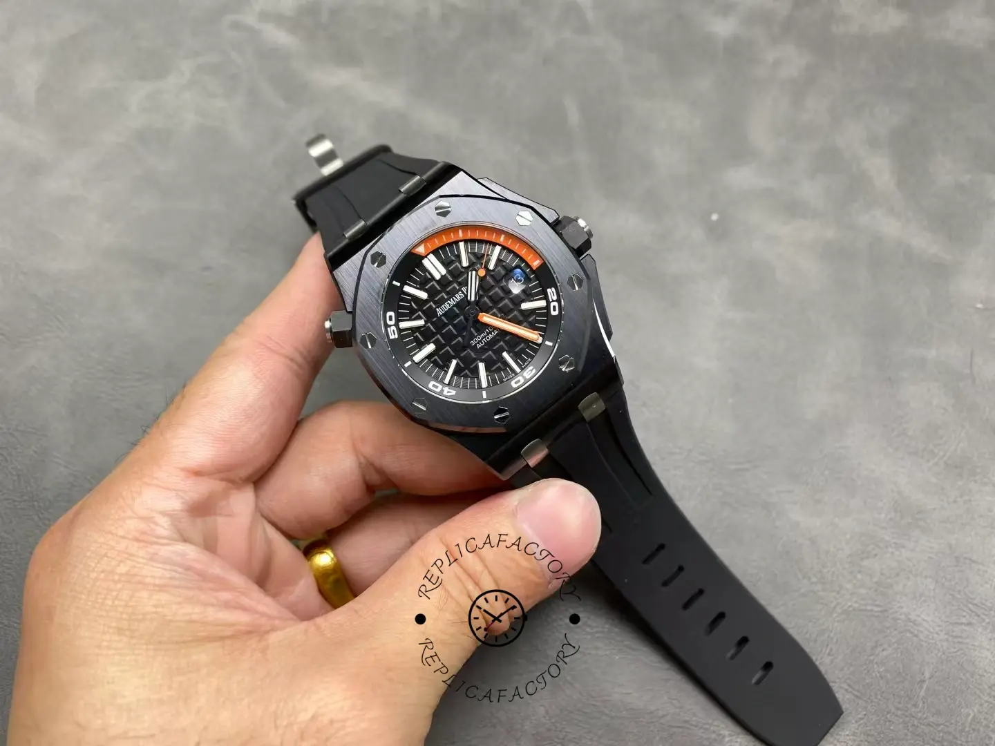AP Royal Oak Offshore Diver 42 Ceramic Bezel 15707CE.OO.A002CA.01 Replica