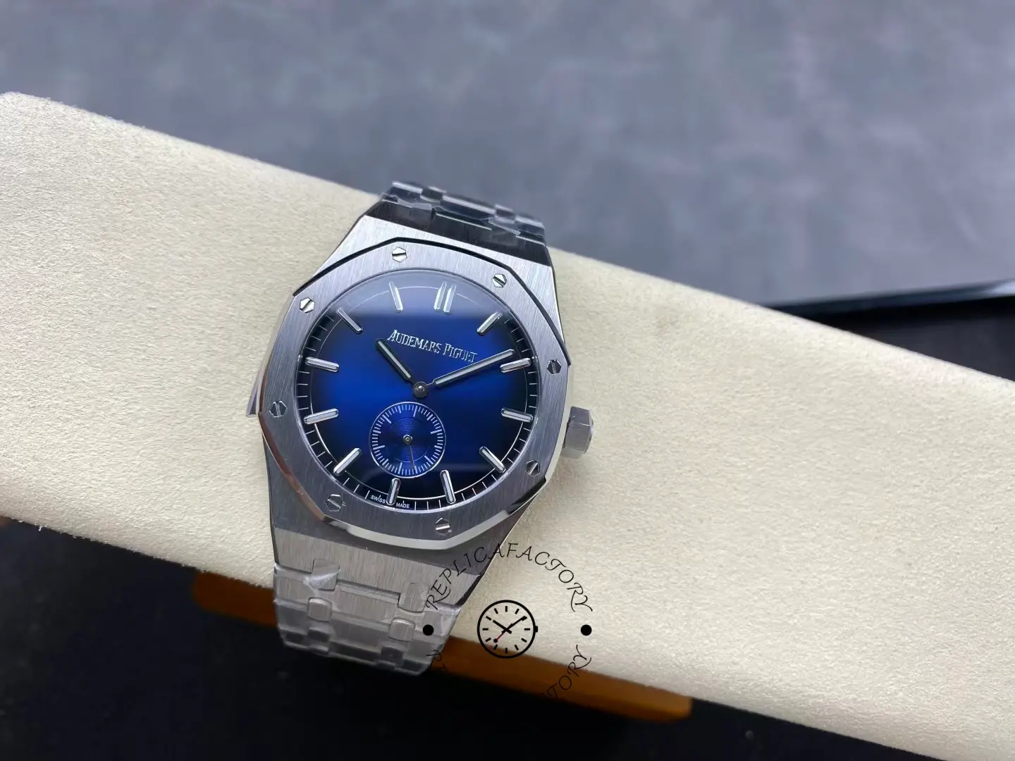 AP Royal Oak Manual 1:1 Clone 26591IP.OO.1252IP.01 Blue Dial