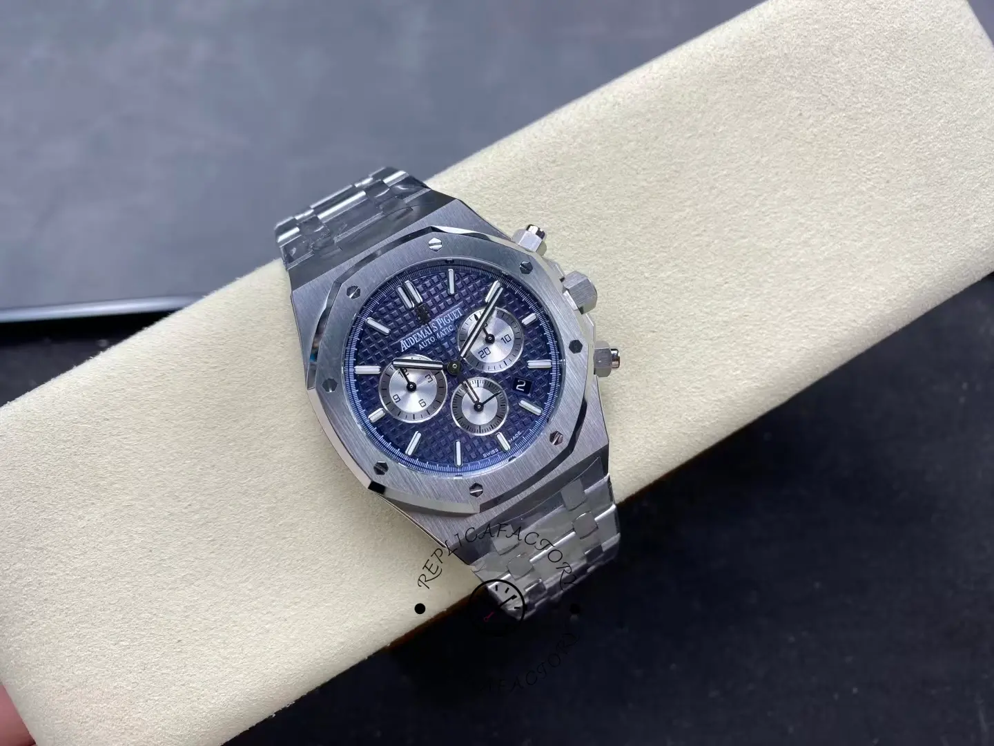 AP Royal Oak Chronograph 41 Blue Dial 26331ST.OO.1220ST.01 Replica