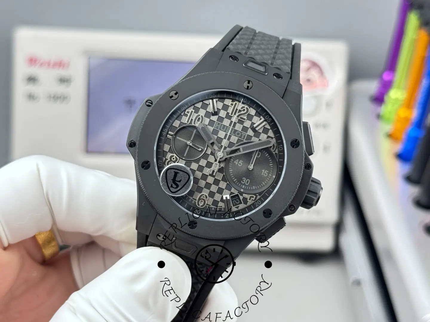 Another handheld angle of Hublot Big Bang 431.CI.1340.RX focusing on dial depth and chapter ring.