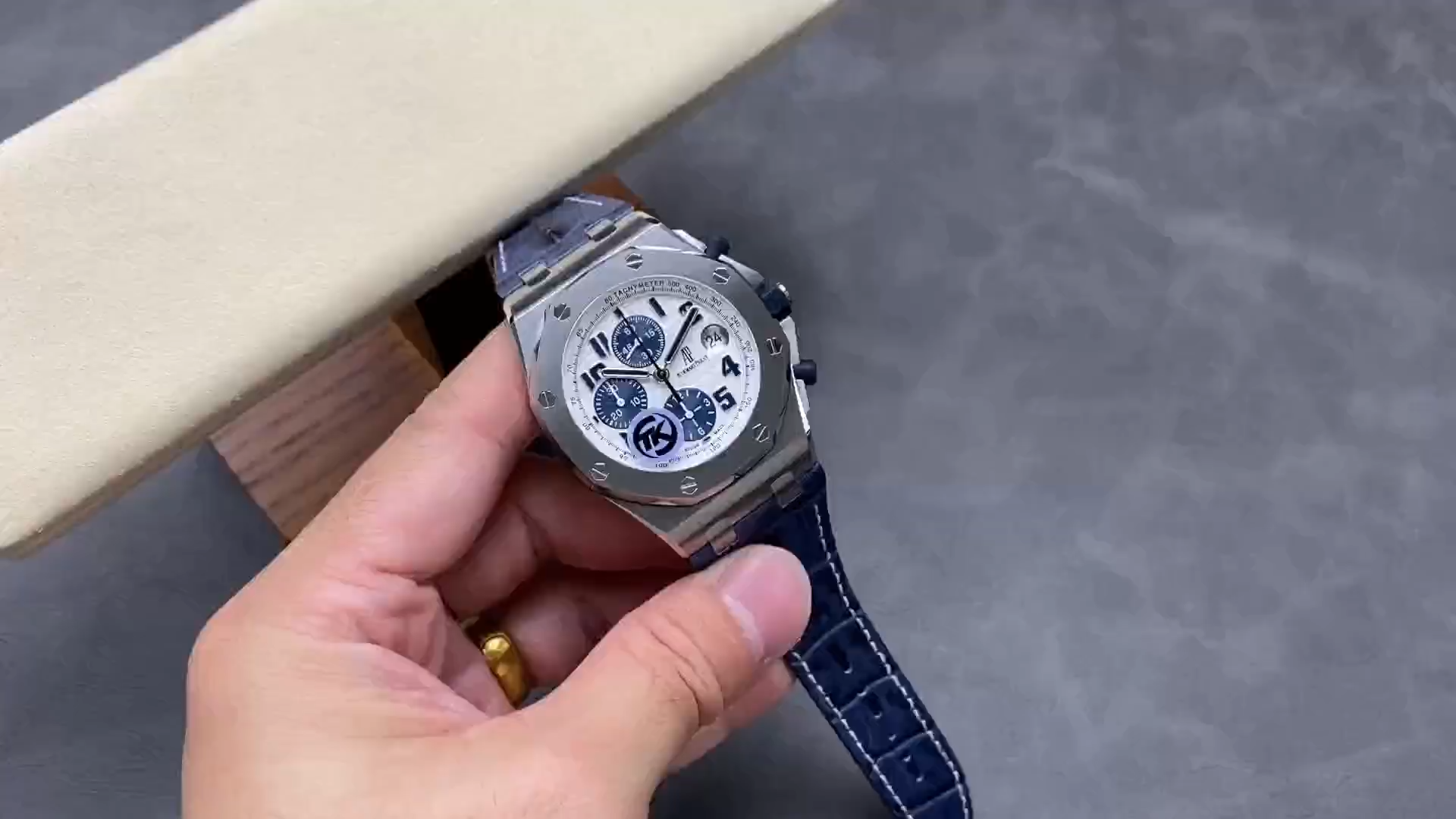 Replica AP Royal Oak Offshore 42MM 26020ST.OO.D020IN.01 Blue Leather Strap