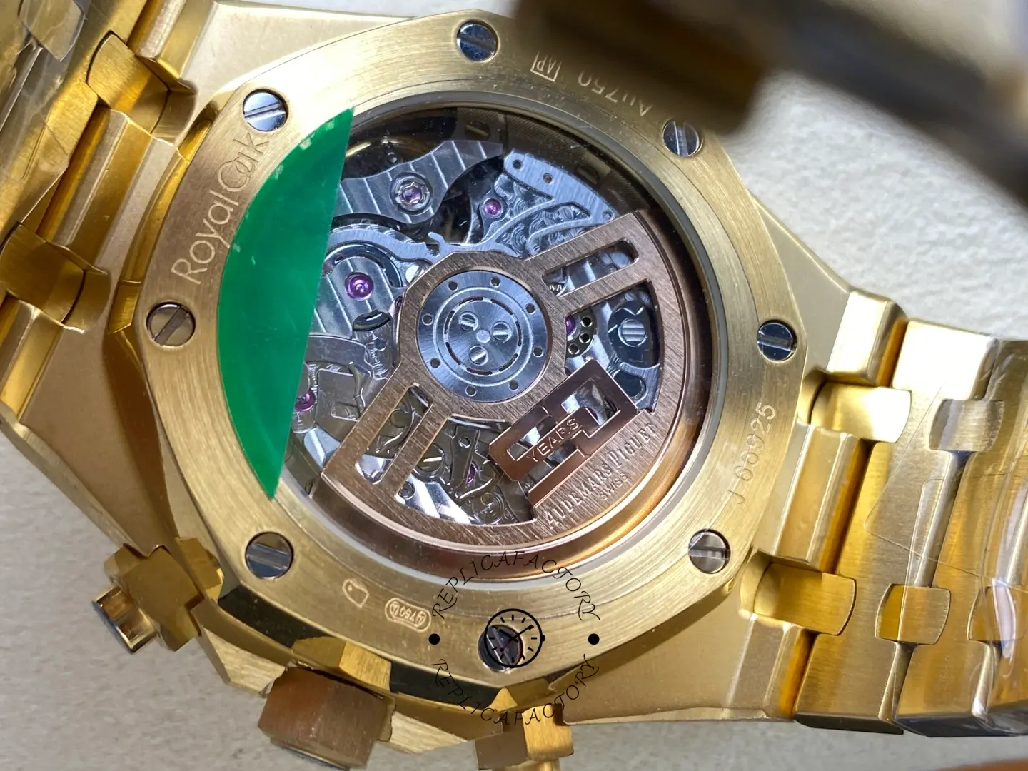 AP Royal Oak Chronograph 41 26331BA.OO.1220BA.02 Replica Frosted Gold