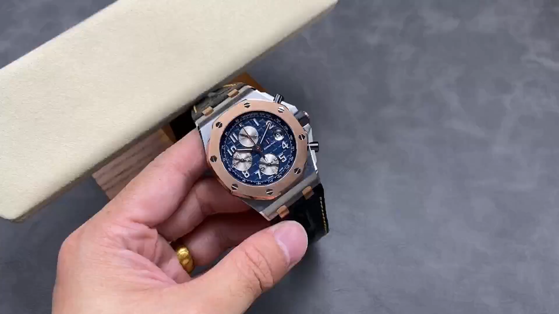 AP Royal Oak Offshore 42 Two-Tone 26471SR.OO.D101CR.01 Leather Strap 1:1 Clone