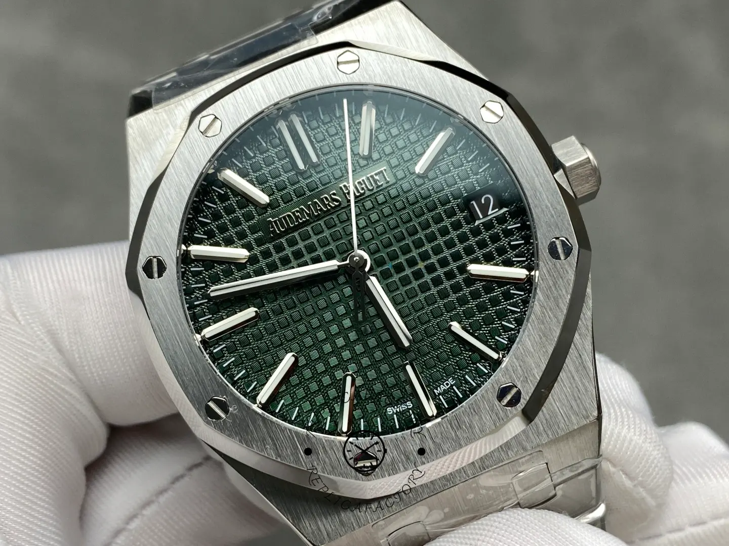 AP Royal Oak 41 Green Dial 15510ST.OO.1320ST.09 1:1 Clone Luxury Watch