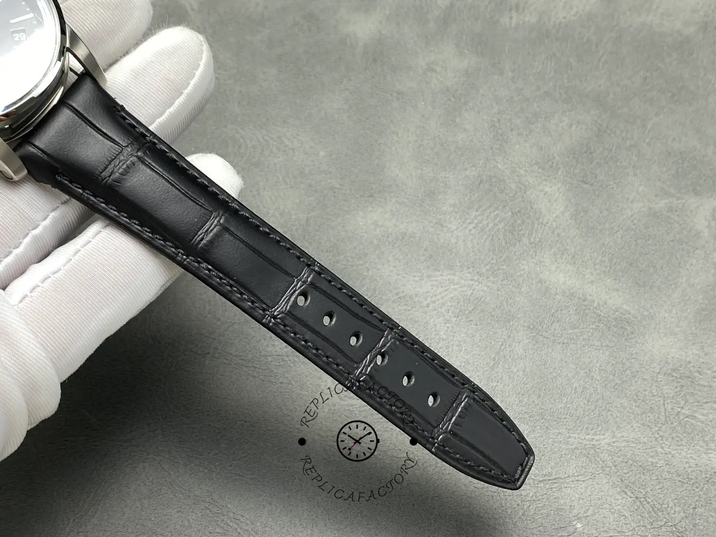 AP 15210BC.OO.A002CR.01 Code 11:59 Automatic Black Dial 1:1 Clone