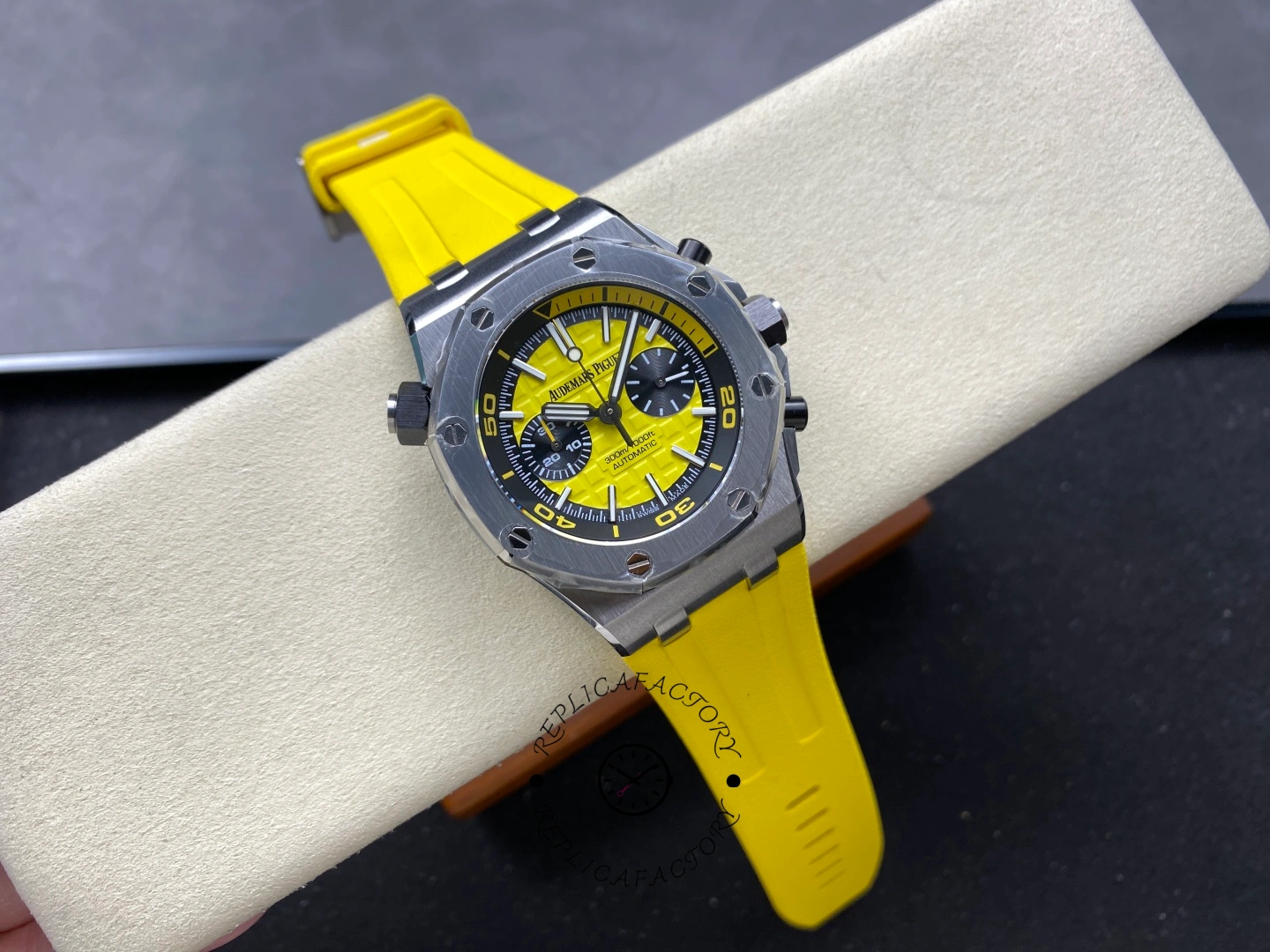 AP Royal Oak Offshore Diver Chronograph 42 26703ST.OO.A051CA.01 Replica