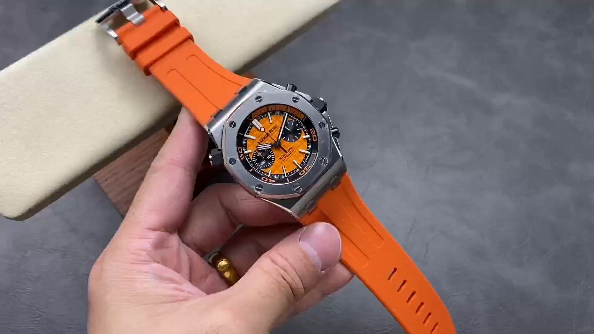 Replica AP Royal Oak Offshore Diver Orange Rubber 26703ST.OO.A070CA.01