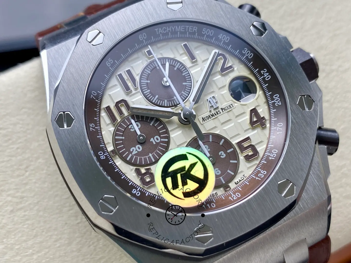 AP 26470ST.OO.A801CR.01 Royal Oak Offshore Safari 42mm Beige Dial 1:1 Clone