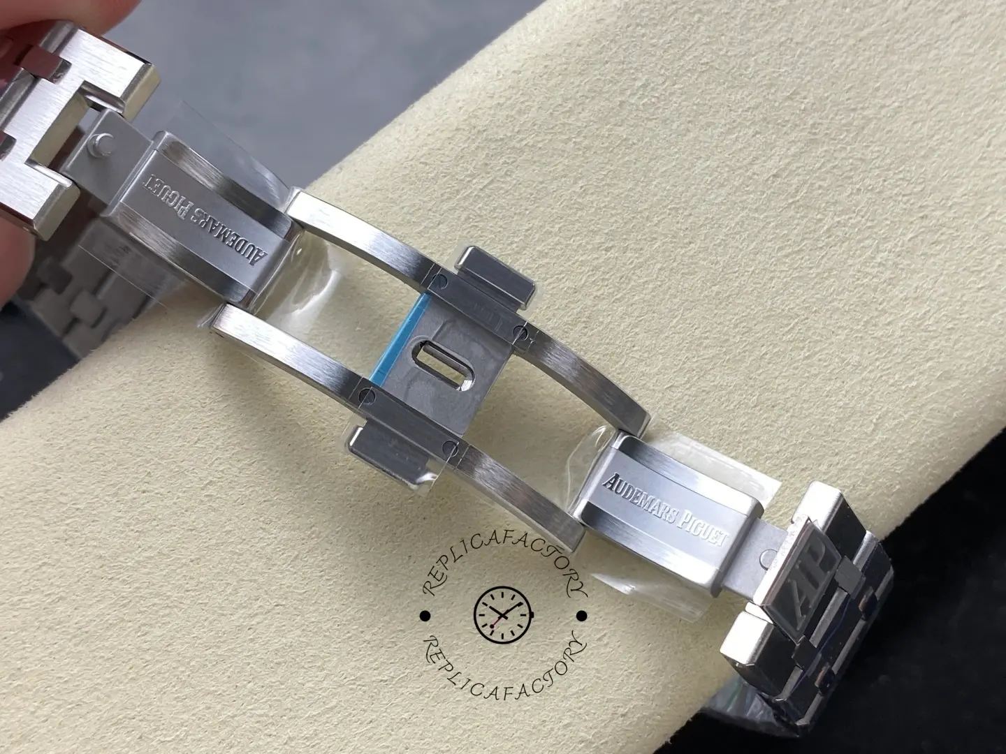 AP Royal Oak The Hour Glass 26332PT.OO.1220PT.02 Replica 41 Platinum