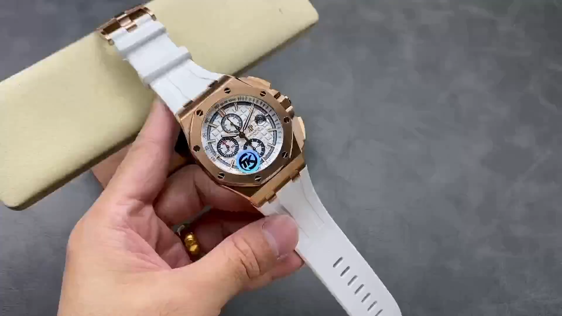 AP Royal Oak Offshore Summer Edition 26408OR.OO.A010CA.01 44MM Replica