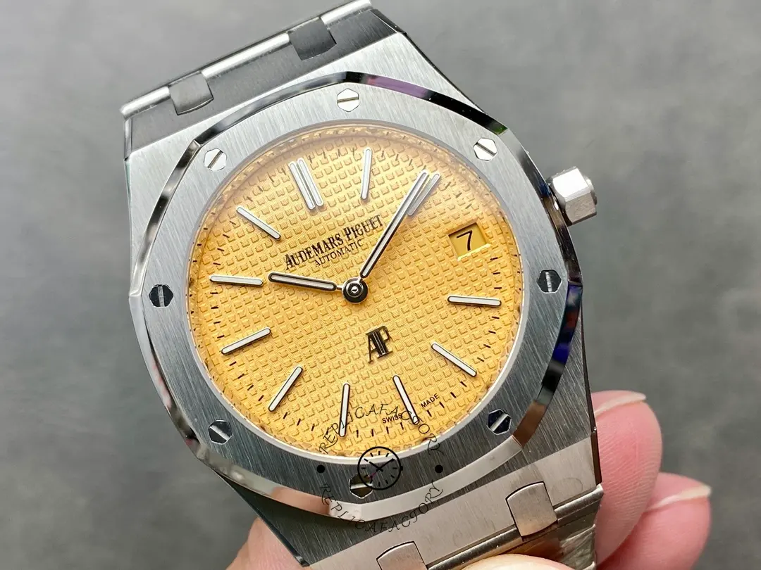 AP Royal Oak Jumbo Extra-Thin 39 Salmon Dial 15202BC.OO.1240BC.01 1:1 Clone
