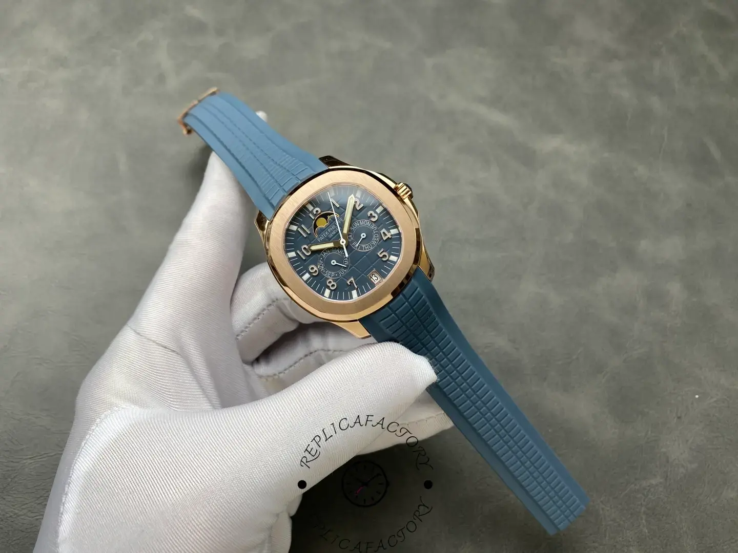 Replica Patek Philippe Aquanaut 5261R-001 Luce Annual Calendar