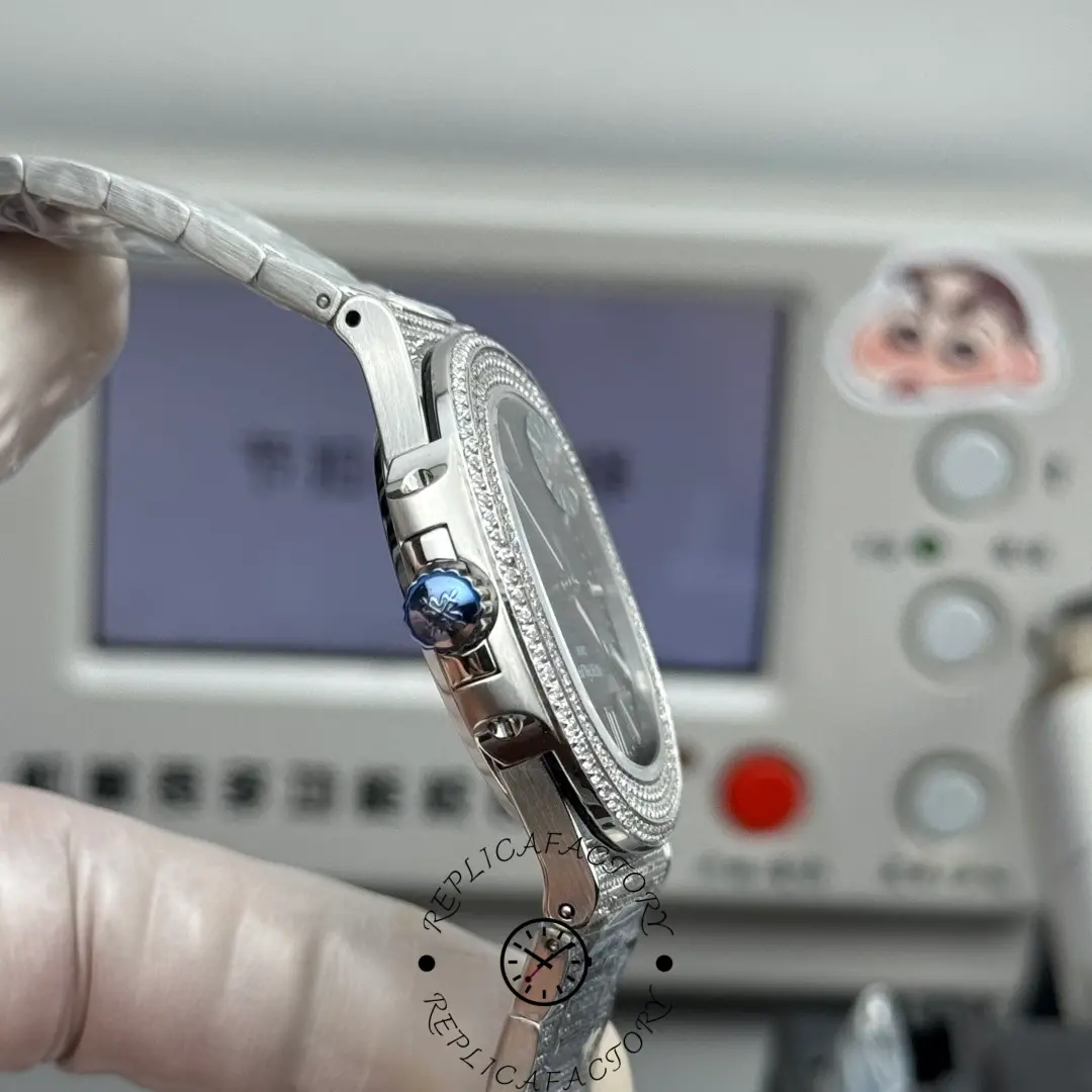 1:1 Clone Patek Philippe Nautilus 5711 Diamond Blue Dial Watch