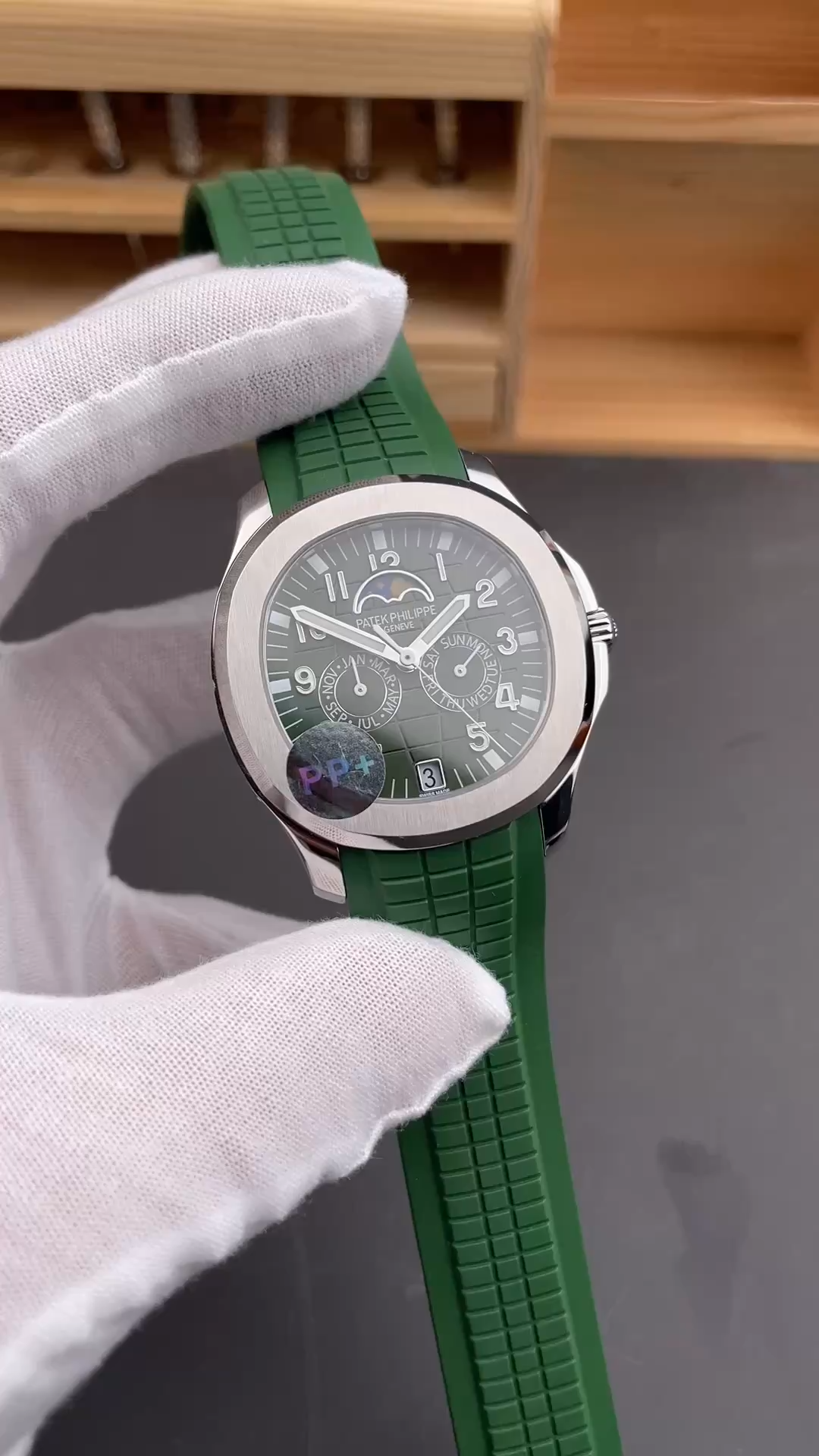 Patek Philippe Aquanaut 5261R Replica Green Dial Annual Calendar