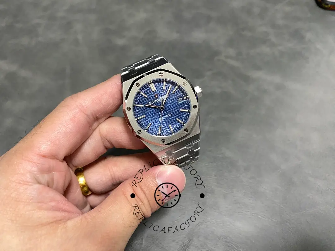 AP Royal Oak 37 Blue Dial 15450ST.OO.1256ST.03 Automatic 1:1 Clone Watch