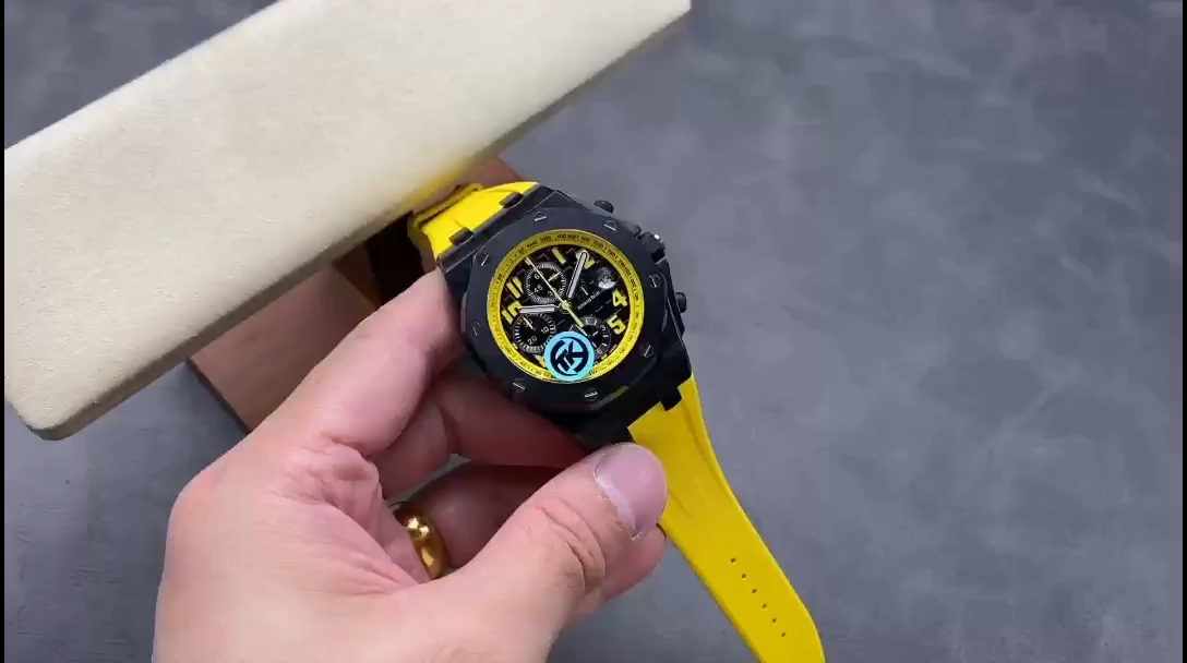 AP Royal Oak Offshore Bumblebee 42MM Rubber Strap 26176FO.OO.D101CR.02 Replica