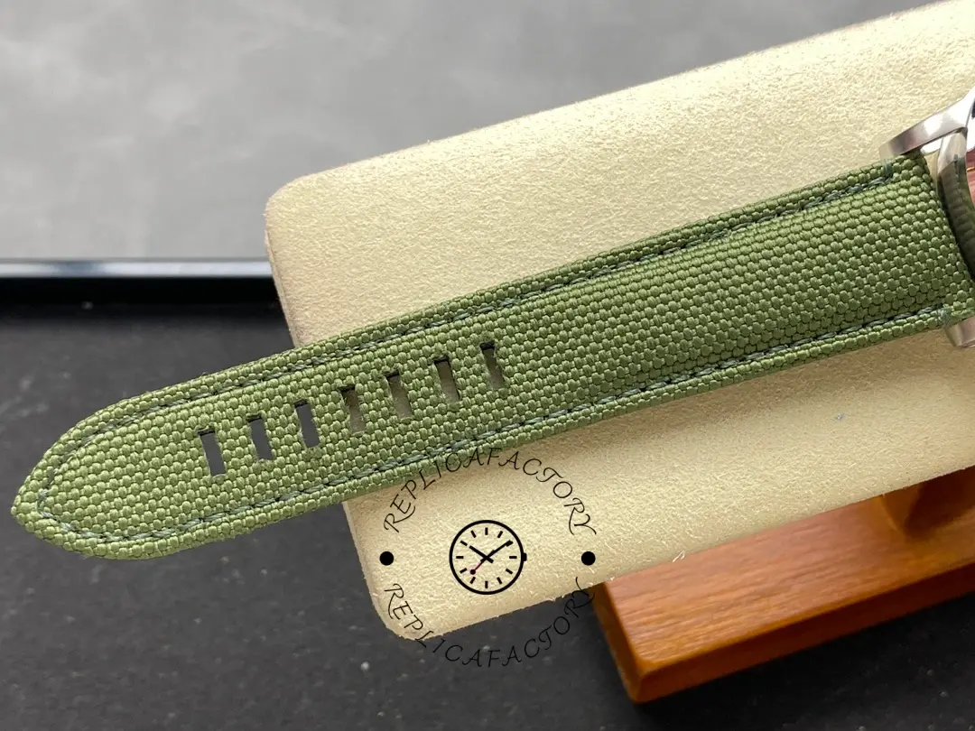 AP CODE 11.59 Chronograph Collection 1:1 Clone 26393ST.OO.A056KB.01 Green Dial