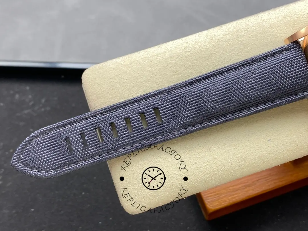AP CODE 11.59 Selfwinding 41 Rose Gold Blue Strap 26393OR.OO.A348KB.01 Replica
