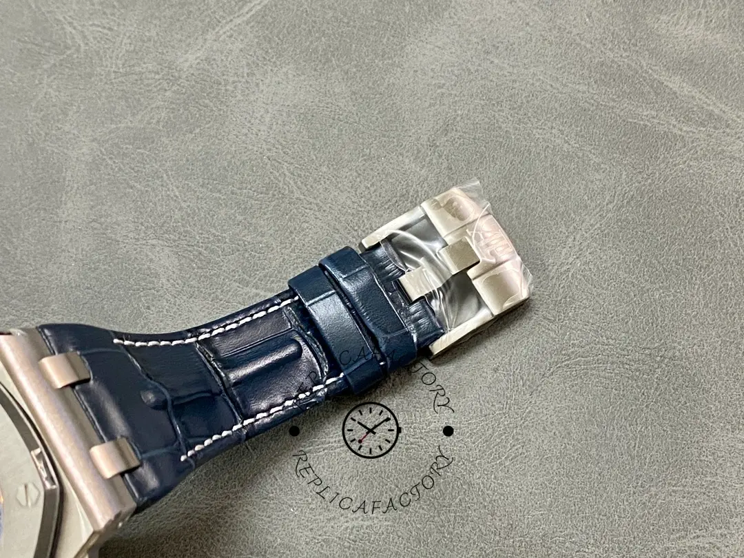 AP 26470ST.OO.A027CA.01 Royal Oak Offshore Replica Navy Leather 42mm Chrono