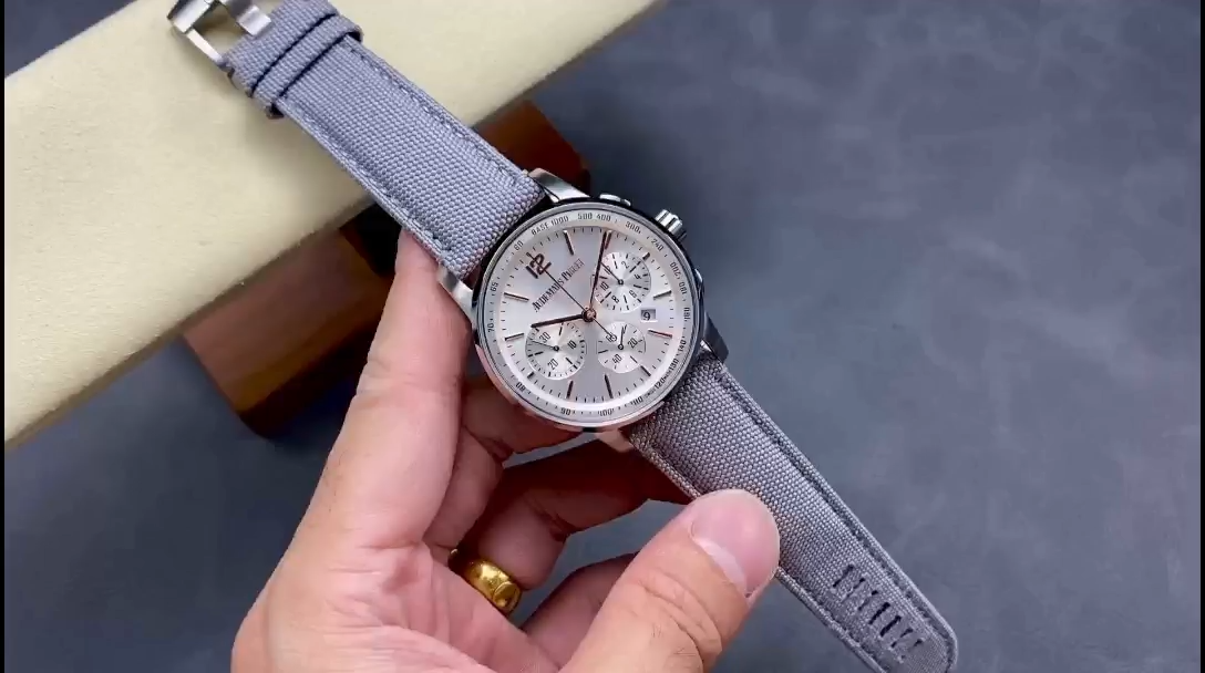 Luxury Replica AP 26393CR.OO.A009CR.01 CODE 11.59 41 Silvered Dial