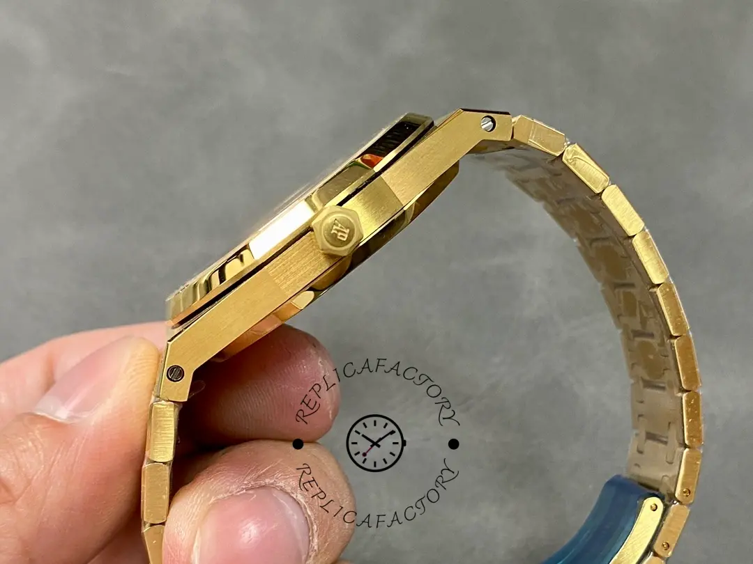 AP Royal Oak Extra-Thin 16202BA.OO.1240BA.01 Replica 50th Anniversary