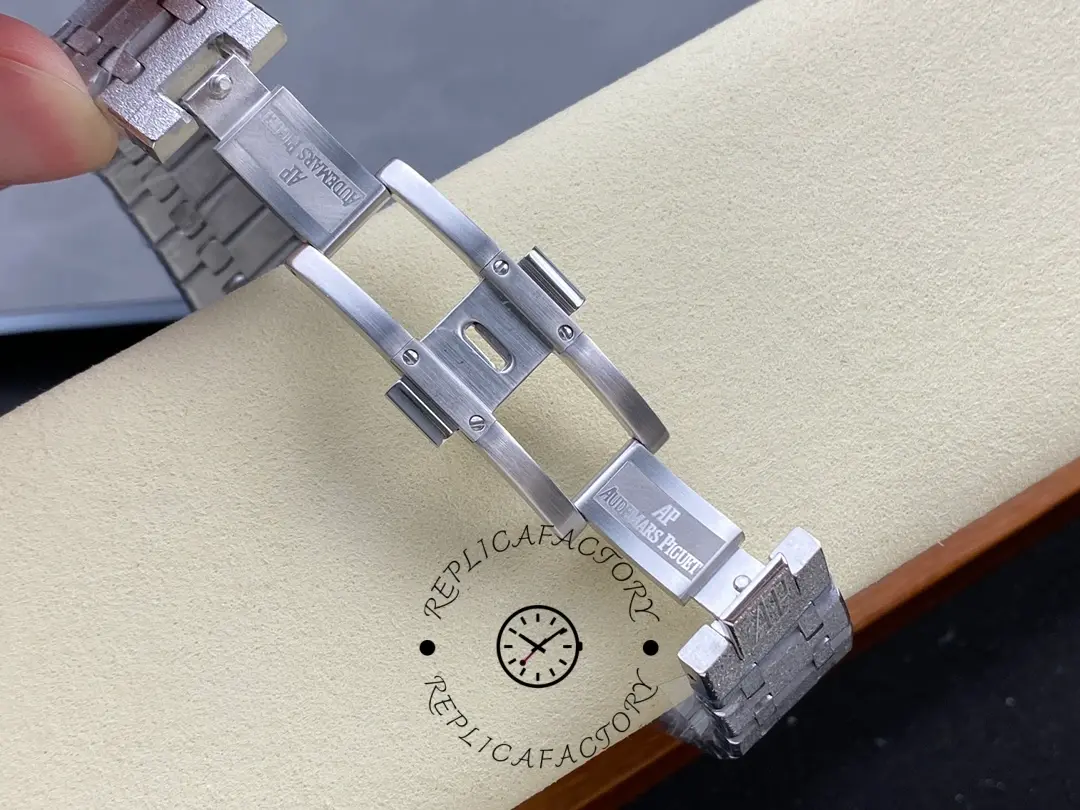 AP 1:1 Clone Royal Oak Perpetual Calendar 26574BC.GG.1224BC.01 Black Dial