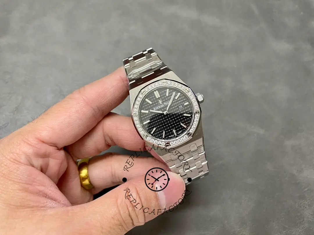 AP Royal Oak Quartz Diamond-Set 67651ST.ZZ.D002CR.01 904L Stainless Steel 1:1 Clone