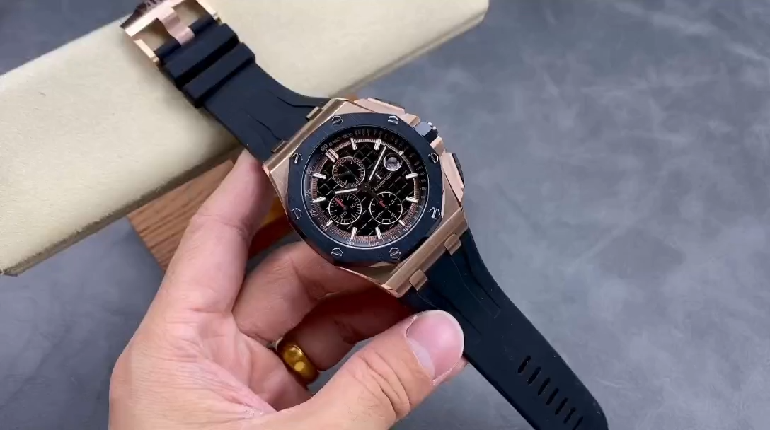 AP Royal Oak Offshore Replica 42 Ceramic 26401RO.OO.A002CA.02 Black Rubber