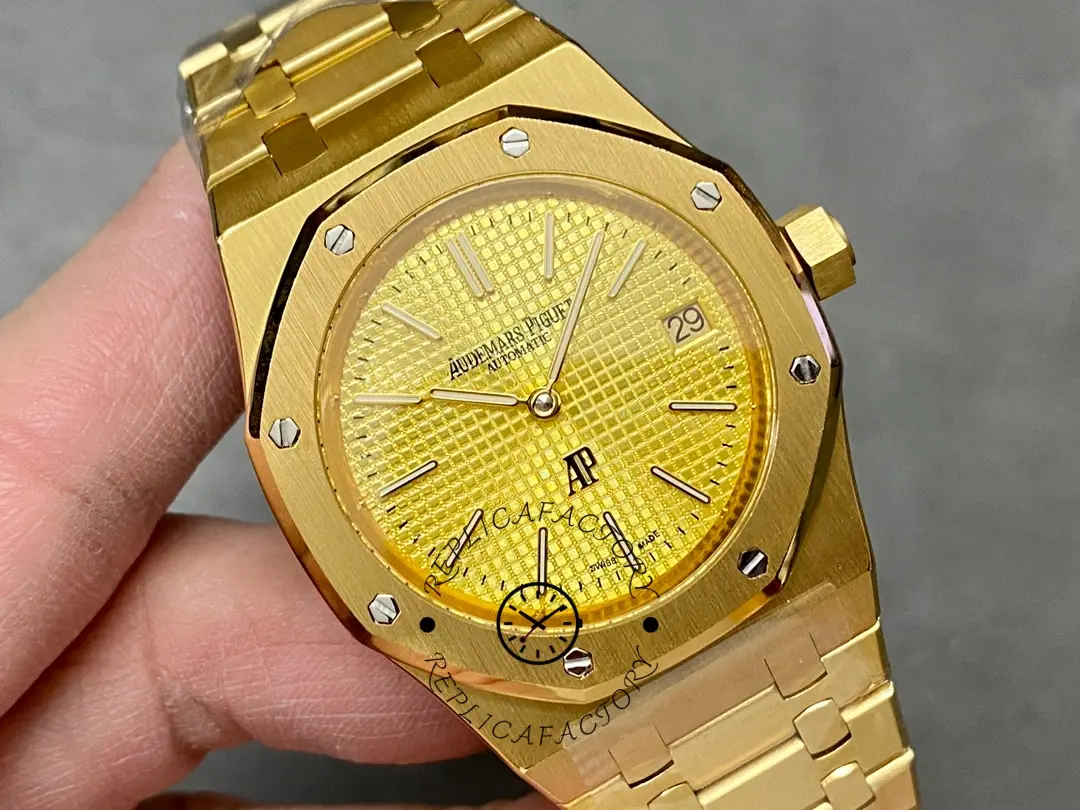 AP Royal Oak Jumbo Extra-Thin 1:1 Clone 15202BA.OO.1240BA.02 Champagne Dial