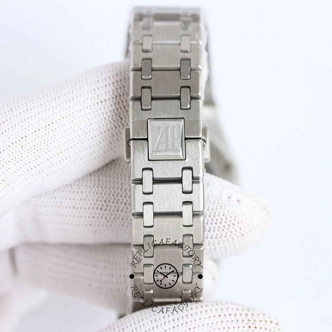 AP Royal Oak 15550PT.OO.1356PT.01 1017 ALYX 9SM Replica 37 White Gold