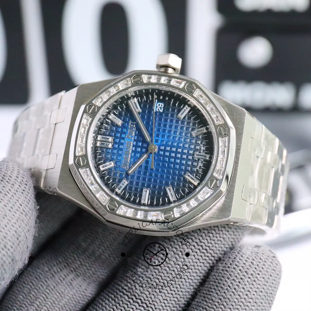 AP 15551BC.ZZ.1356BC.01 Royal Oak 37 Baguette Diamond-Set 1:1 Clone Smoked Blue