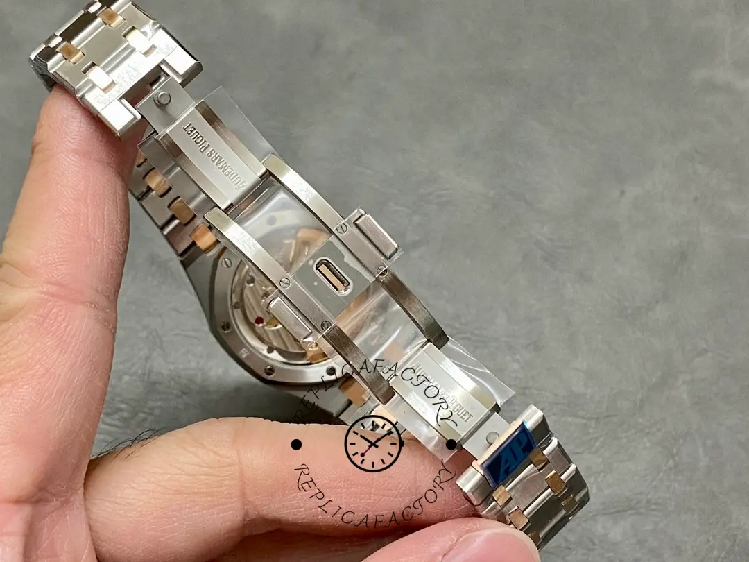AP Royal Oak 37 Two-Tone 1:1 Clone 15550SR.OO.1356SR.01 Silver Unisex Watch