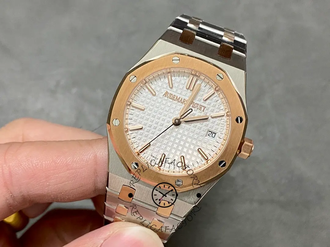 AP Royal Oak 37 Two-Tone 1:1 Clone 15550SR.OO.1356SR.01 Silver Unisex Watch