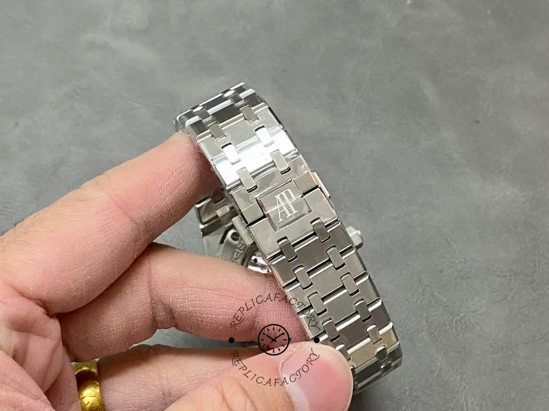 AP 26615TI.OO.1220TI.01 Perpetual Calendar Replica Watches Salmon Dial 41mm