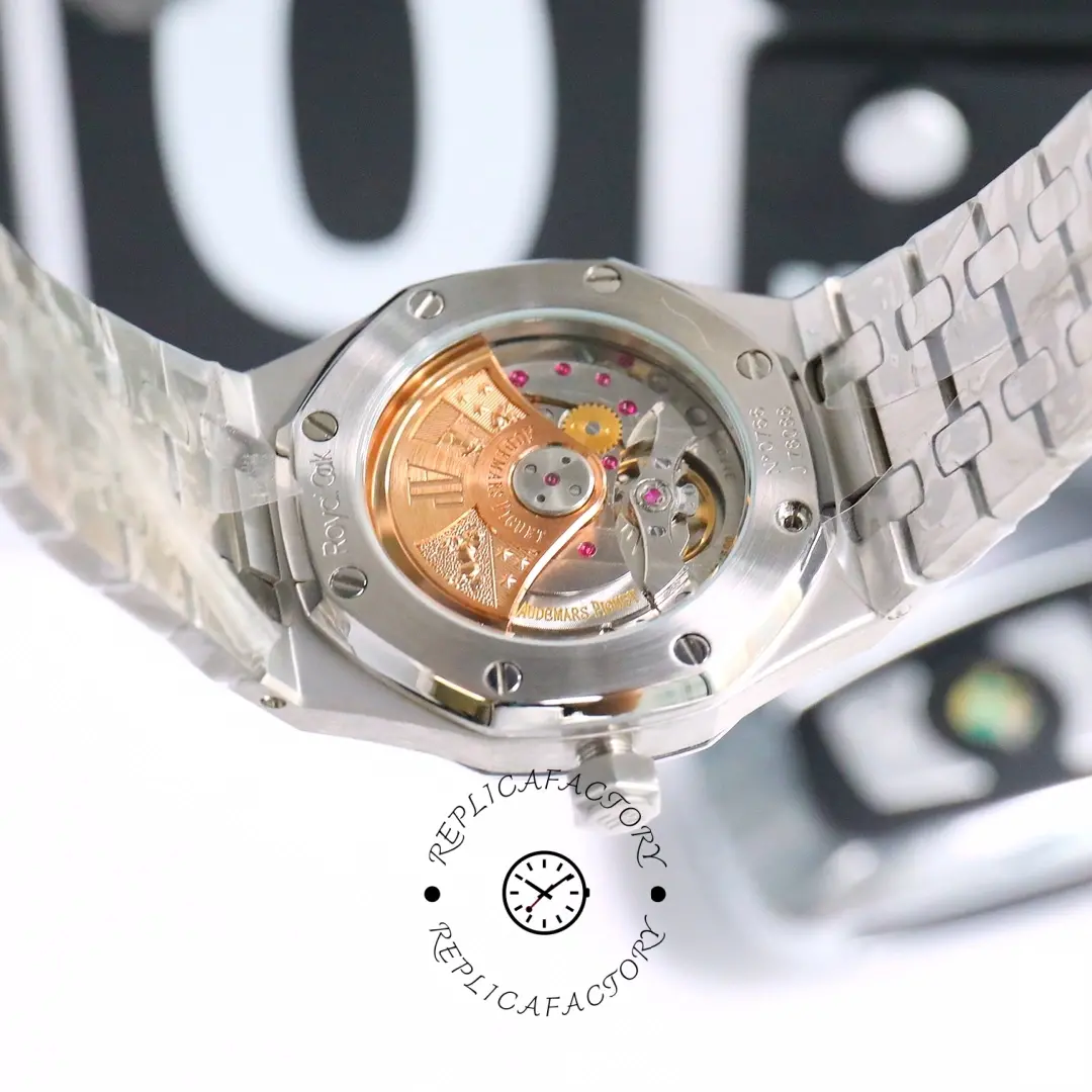AP 15551BC.ZZ.1356BC.01 Royal Oak 37 Baguette Diamond-Set 1:1 Clone Smoked Blue