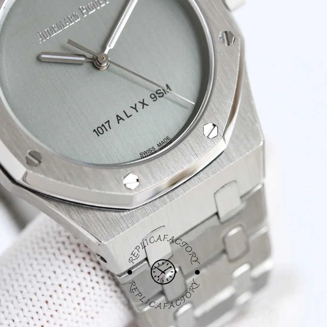 AP Royal Oak 15550PT.OO.1356PT.01 1017 ALYX 9SM Replica 37 White Gold